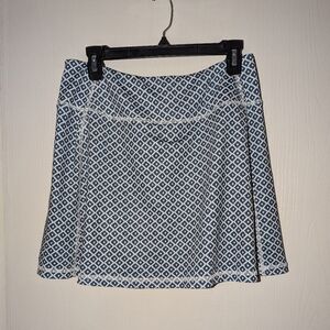 Vineyard Vines Performance Skort - size Medium